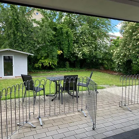 Lina - Komfortwohnung Mit Badewanne, Kamin & Klima * Kronau